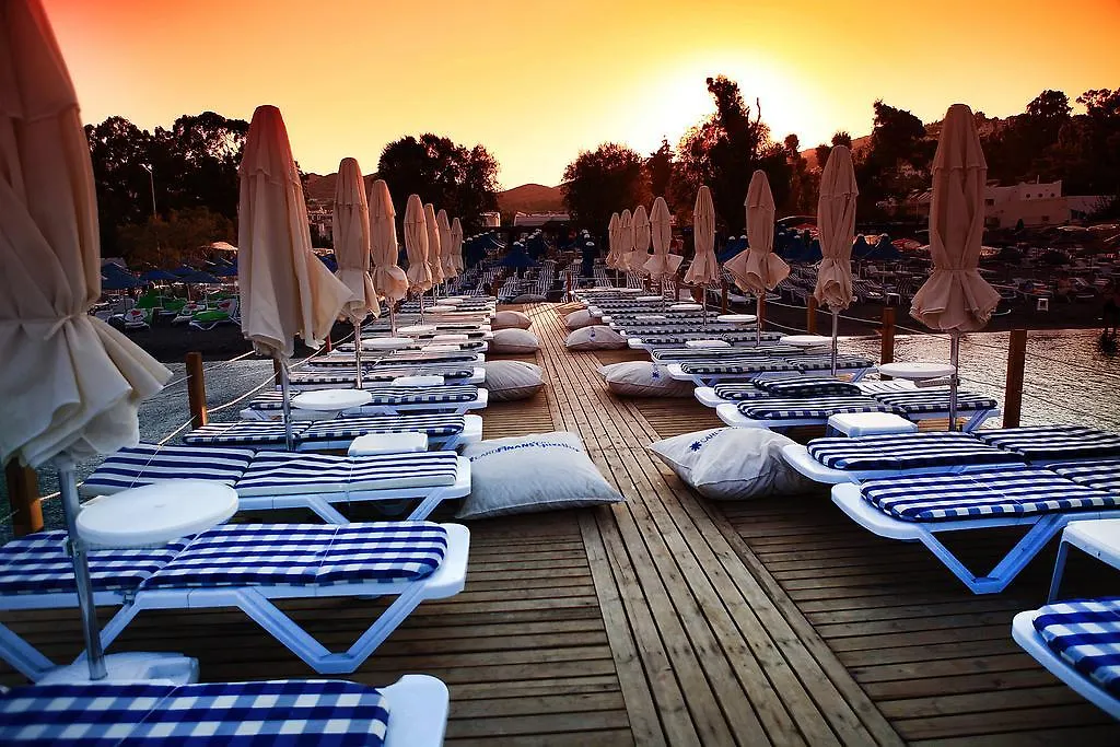 דירות אקיארלר Parilti Beach Houses